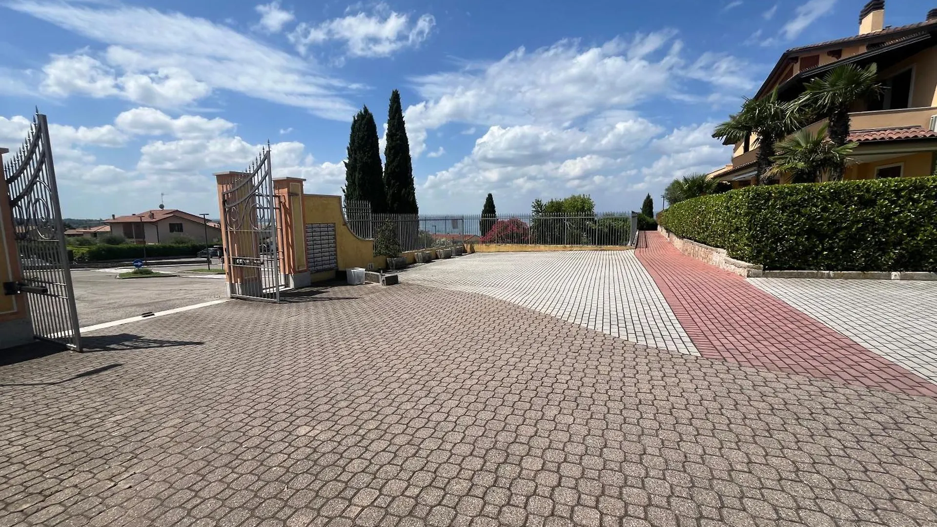 Barum Lake View Apartment In Lazise