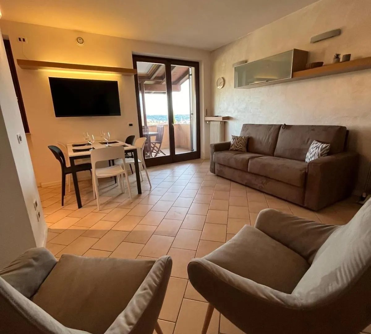 Barum Lake View Apartment In Lazise 0*,