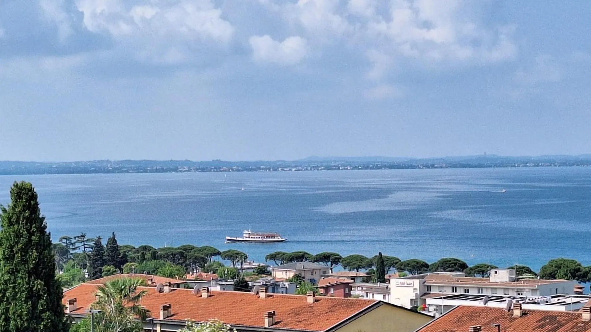 Barum Lake View Apartment In Lazise 0*,  Italy